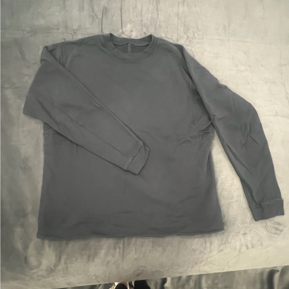 Men’s (L) lululemon athletica crew neck sweater - true navy